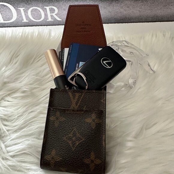 Authentic Louis Vuitton Monogram Mobile / Accessory Case - Picture 6 of 13